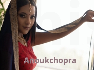 anoukchopra Chienne Soumise